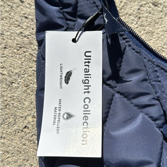 Vera Bradley Navy Quilted Ultralite Shoulder Bag (NWT) - Picture 4 of 5